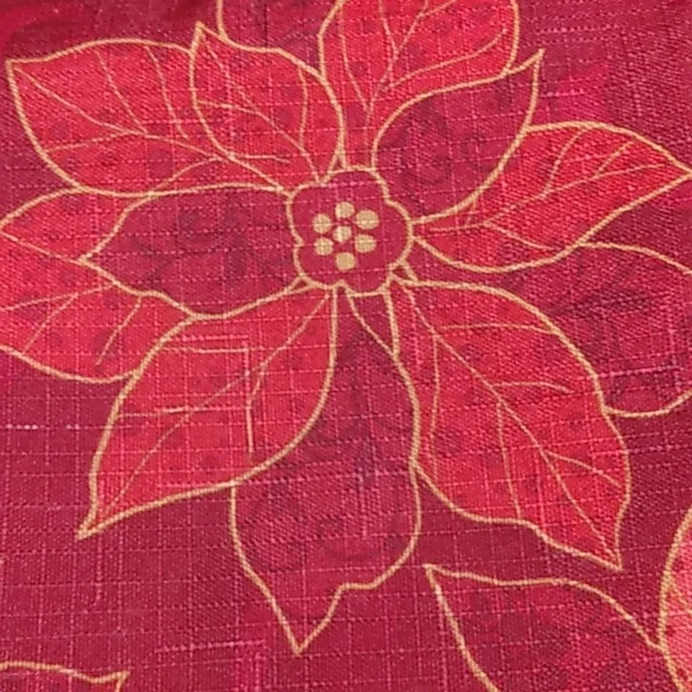 Christmas Poinsettia tablecloth & 4 napkins